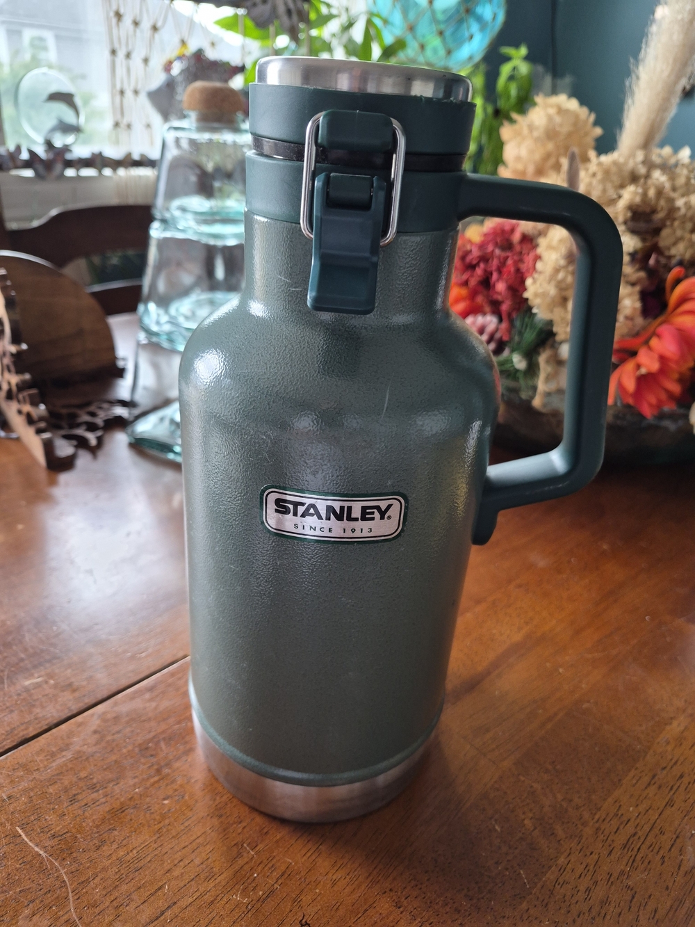 Stanley Green Insulated Growler with Handle